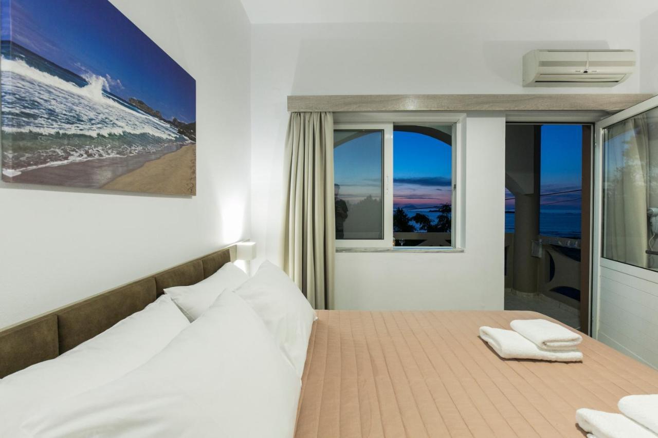 Kolimbito Sea Side Appartement Falasarna Buitenkant foto